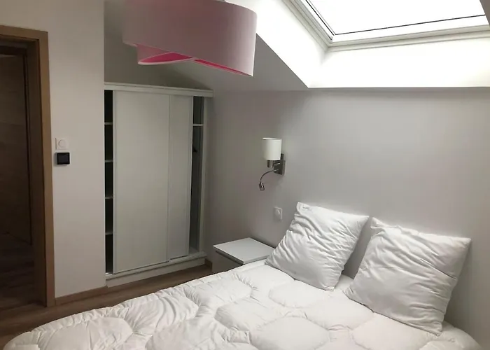 Les Bruyeres, Grand Jardin Cloture, Sauna Vila *